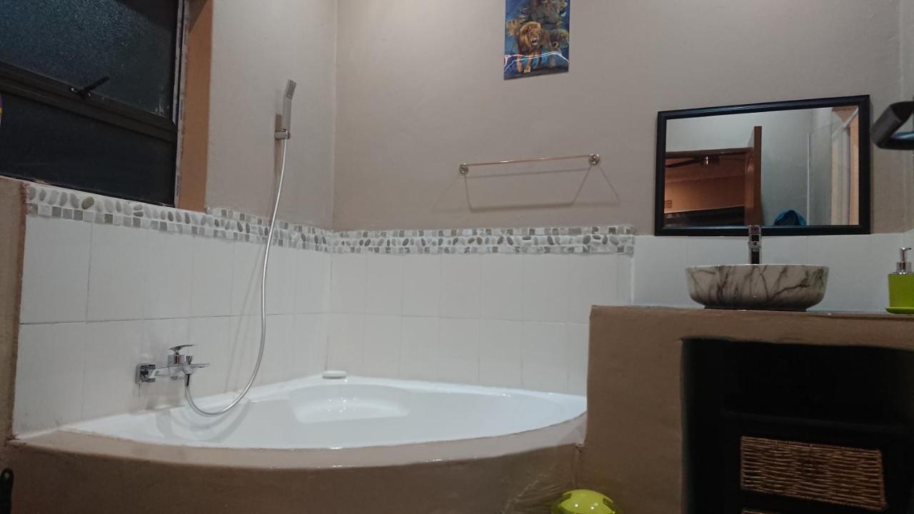 Svh Bush Lodge Marloth Park Kültér fotó
